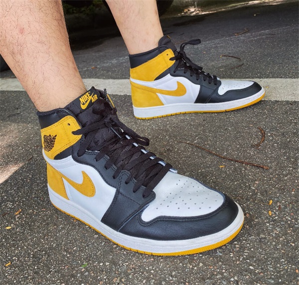 Air Jordan 1 Retro High OG 'Yellow Ochre' photo review