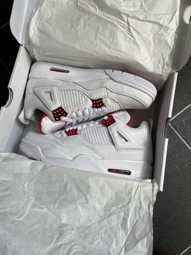 Air Jordan 4 Retro 'Red Metallic' photo review