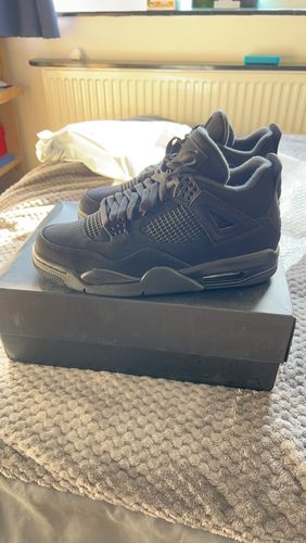 Air Jordan 4 Retro 'Black Cat' 2020 photo review