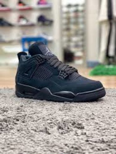 Air Jordan 4 Retro 'Black Cat' 2020 photo review