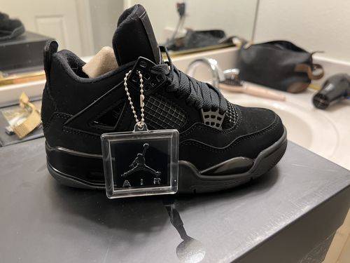 Air Jordan 4 Retro 'Black Cat' 2020 photo review