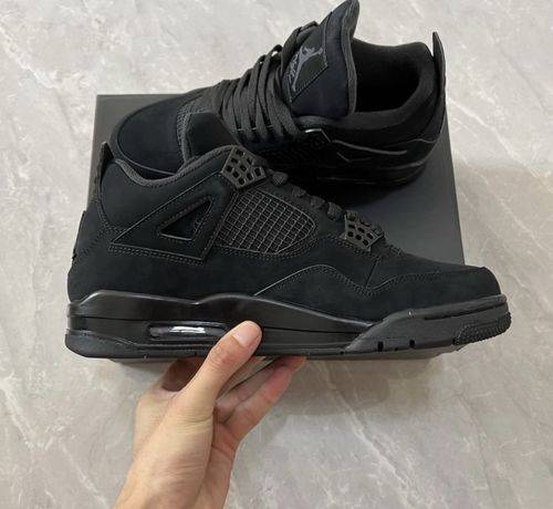 Air Jordan 4 Retro 'Black Cat' 2020 photo review