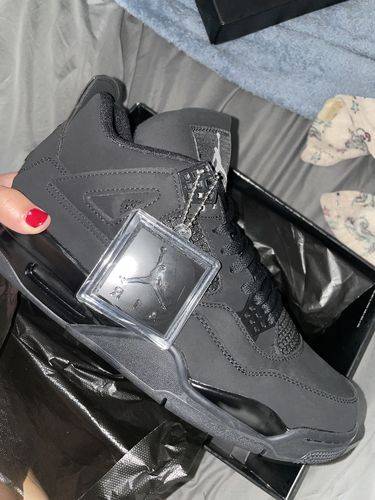 Air Jordan 4 Retro 'Black Cat' 2020 photo review