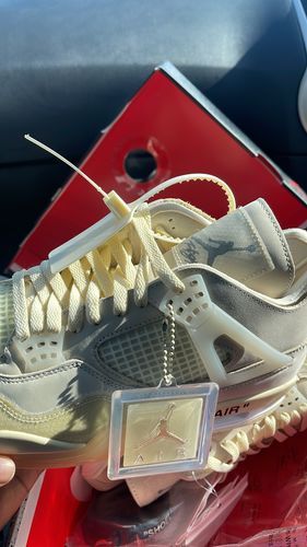 Off-White x Air Jordan 4 SP 'Sail' photo review