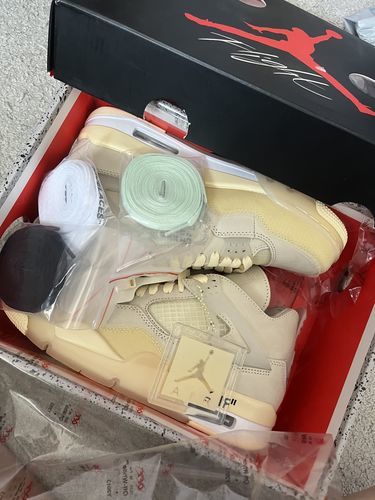 Off-White x Air Jordan 4 SP 'Sail' photo review