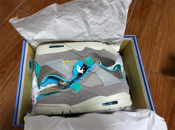 Union LA x Air Jordan 4 Retro 'Taupe Haze' photo review